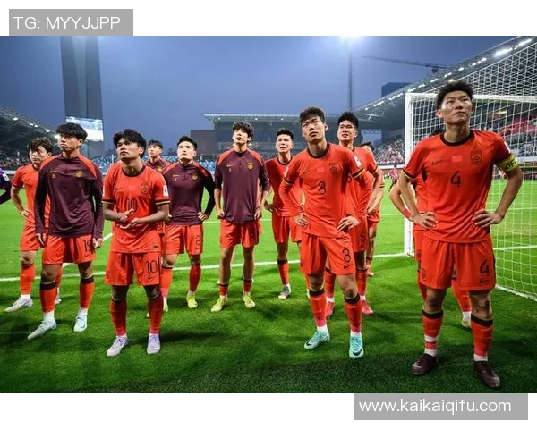 中国足球的现状与未来展望：从辉煌到低谷的深刻反思与启示